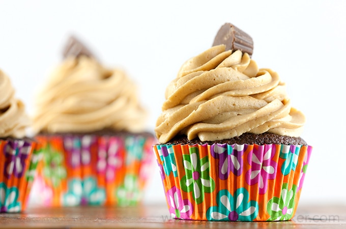 Chocolate Cupcakes Peanut Butter Frosting