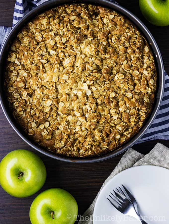 Apple Crumble Coffee Cake (with video)