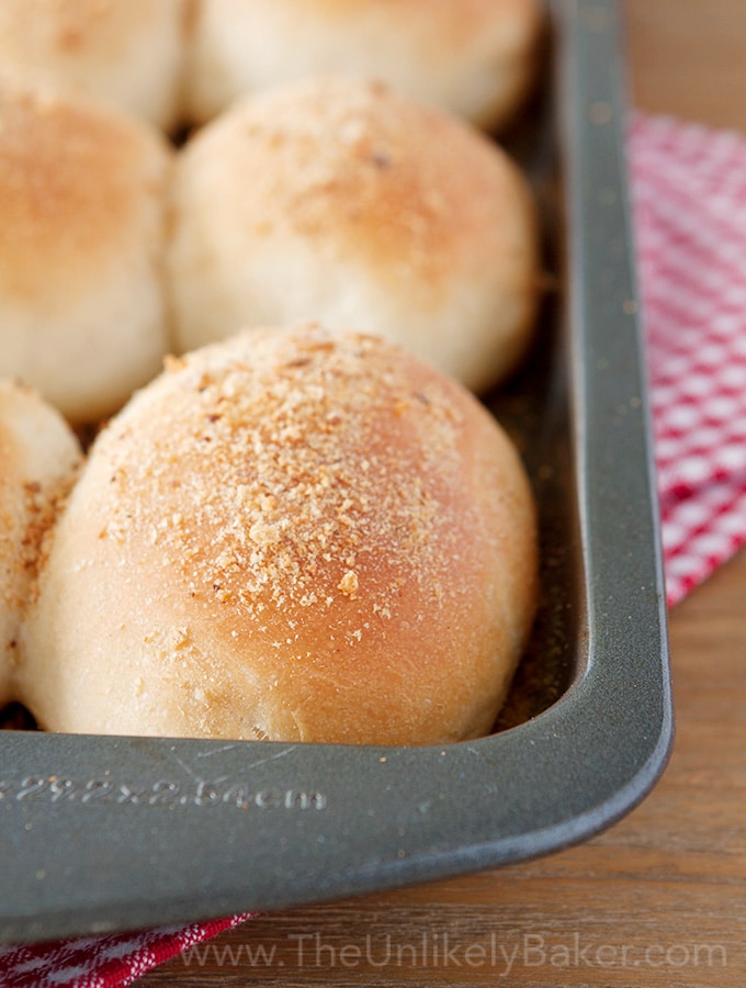 Pandesal Recipe (Filipino Bread Rolls)