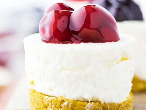 The Best No Bake Mini Cheesecakes