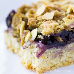 Blueberry Pie Bars with Brown Sugar Oat Crumble