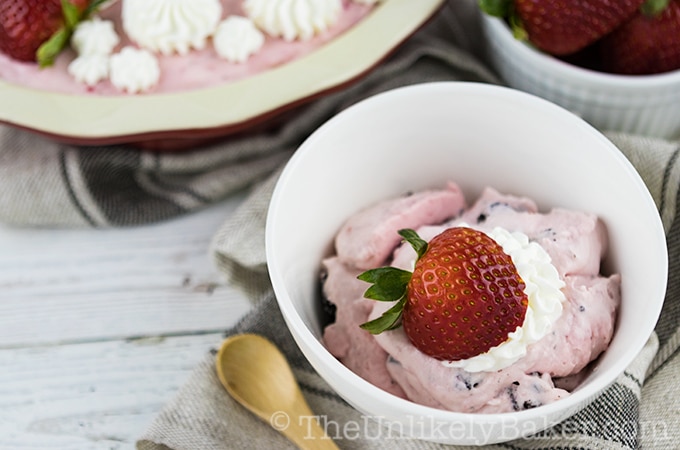 Fresh Strawberry Cheesecake Mousse