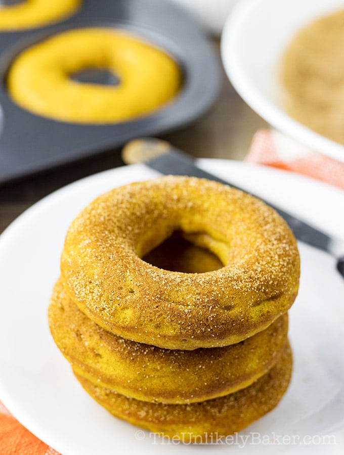 Cinnamon Sugar Baked Pumpkin Donuts (with video)