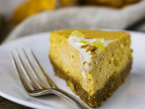 No-Bake Pumpkin Cheesecake with Gingersnap Crust