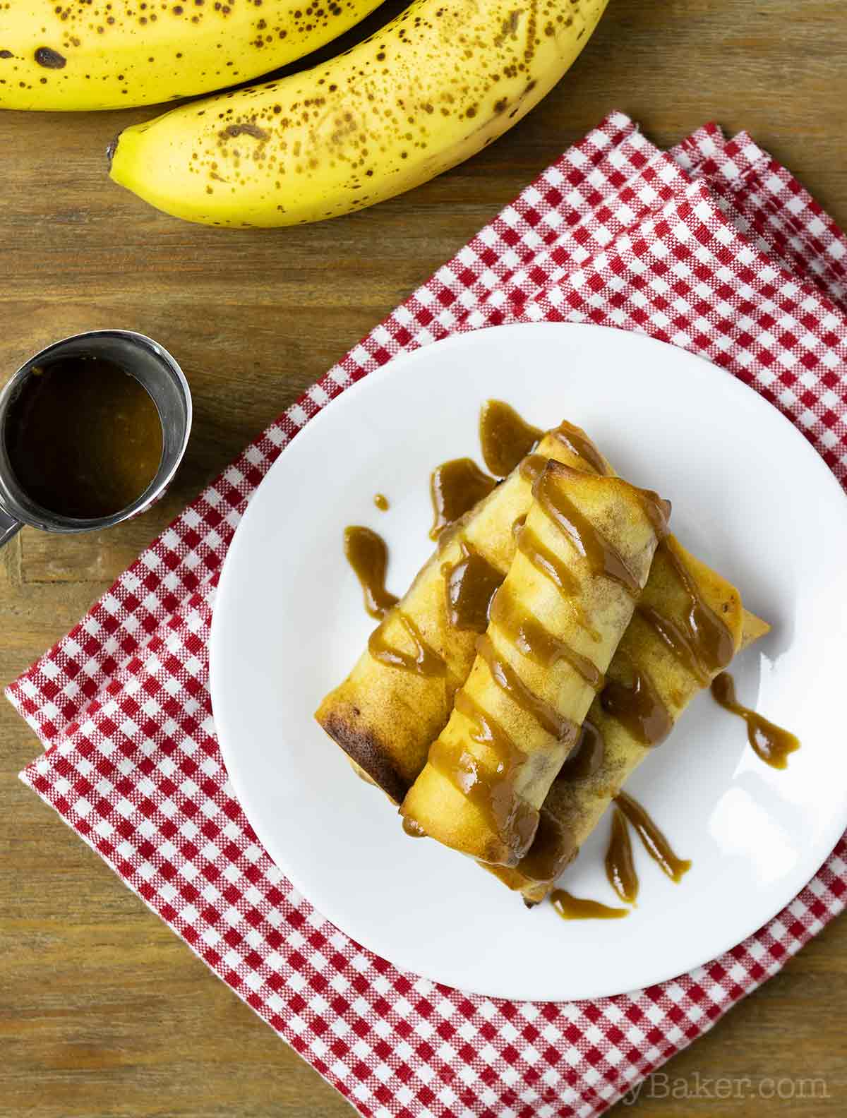 Crispy turon Filipino on a plate.