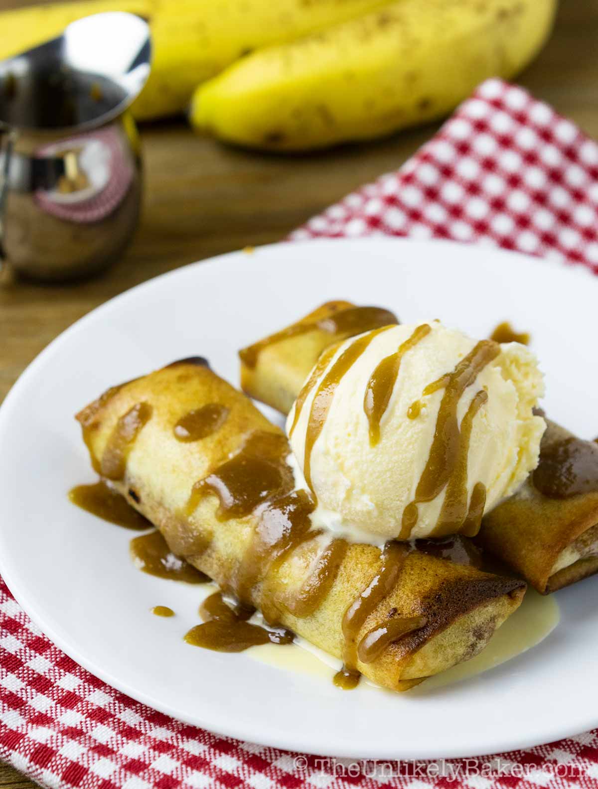 Filipino turon ala mode on a plate.