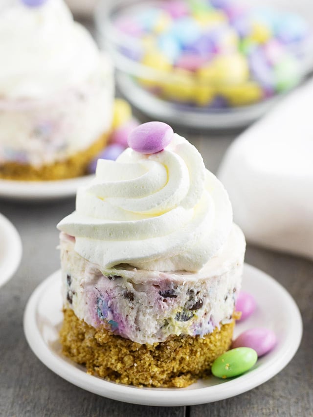 No-Bake Mini Easter Cheesecakes Story