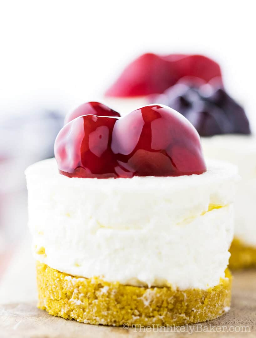 The Best No Bake Mini Cheesecakes - The Unlikely Baker