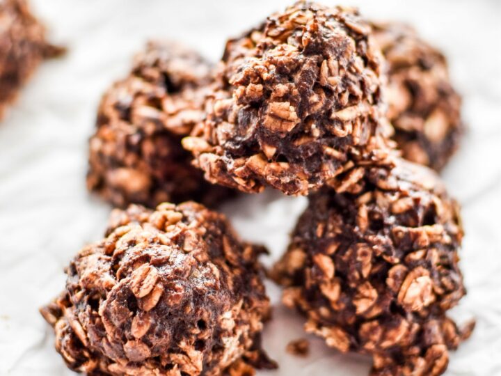 Image for Banana Chocolate Oatmeal Cookie Mounds
