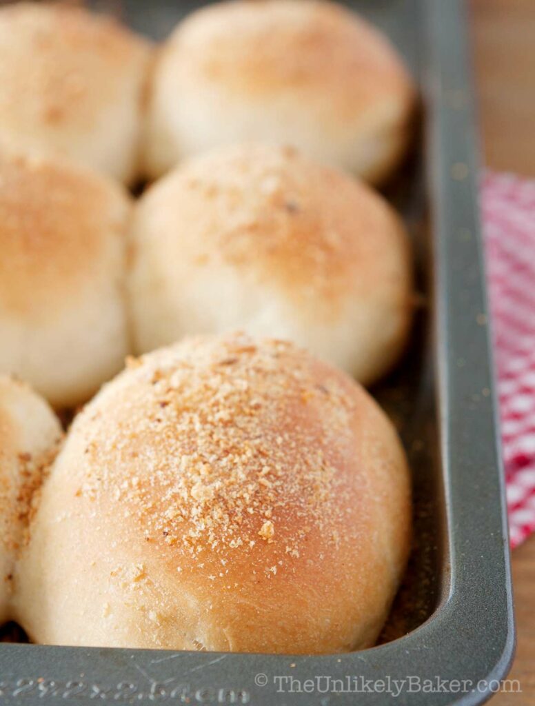 Soft and fluffy pandesal fresh from the oven