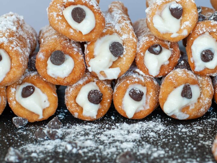 Image for Authentic Cannoli Recipe With Ricotta Filling