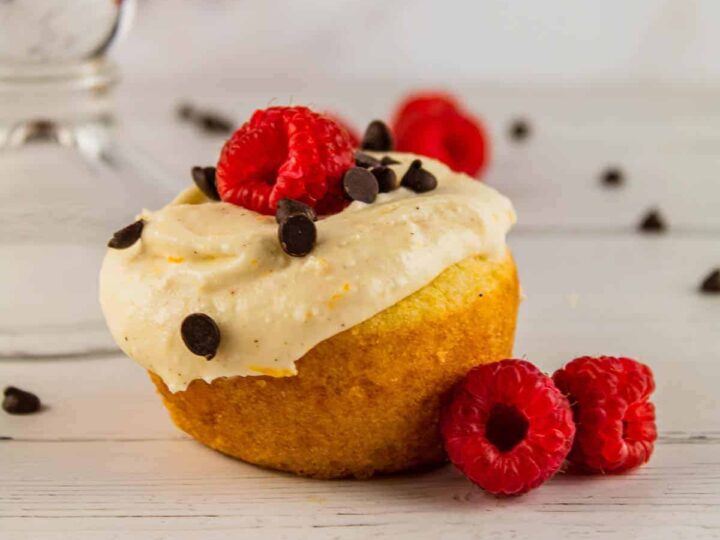 Image for Raspberry Cannoli Cupcakes Recipe