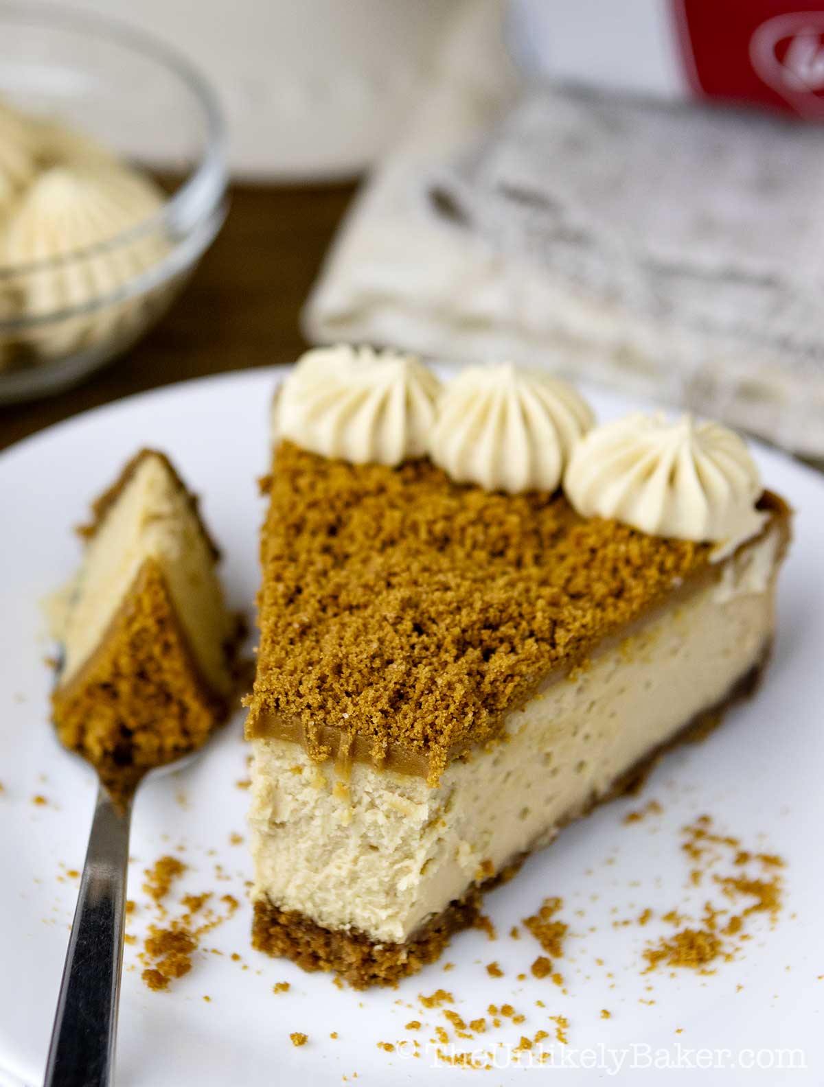 Slice of creamy Biscoff cheesecake.