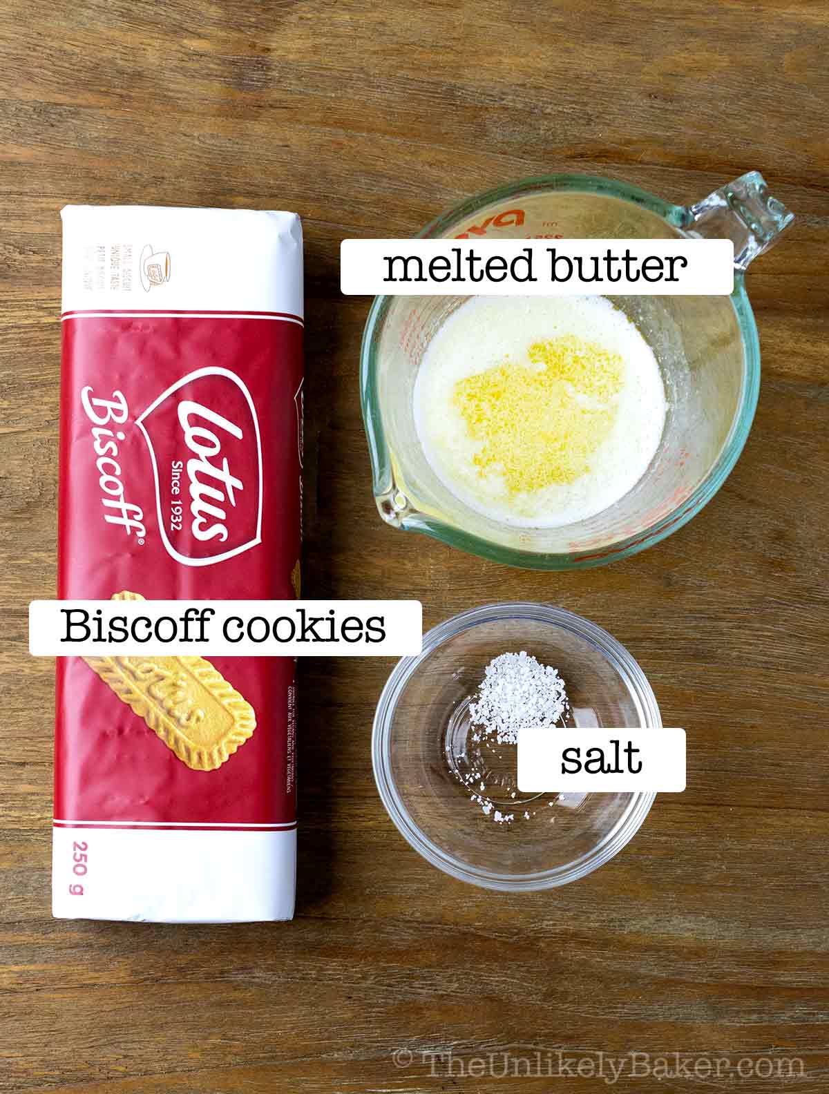 Ingredients for Biscoff cheesecake cookie crust with text overlay.