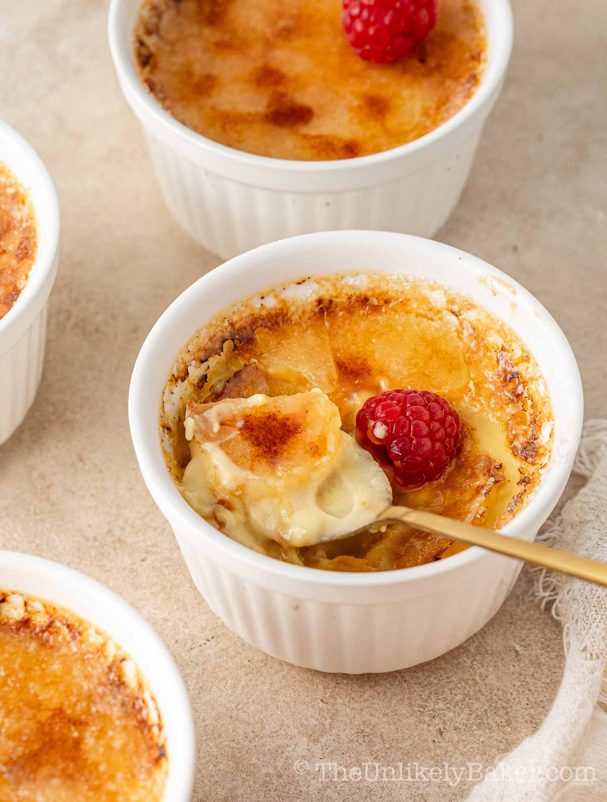 Baileys Irish cream cr&egrave;me br&ucirc;l&eacute;e in ramekins.