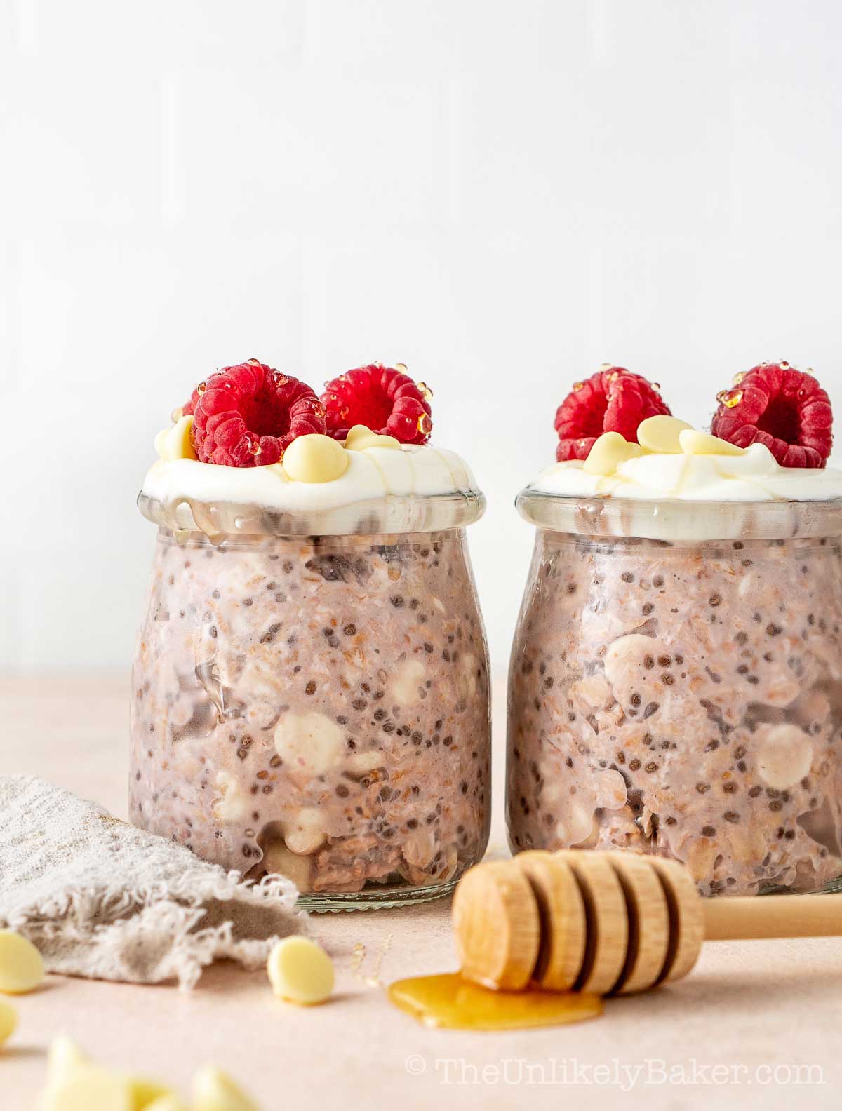 Raspberry and white chocolate oats sweetened with honey.